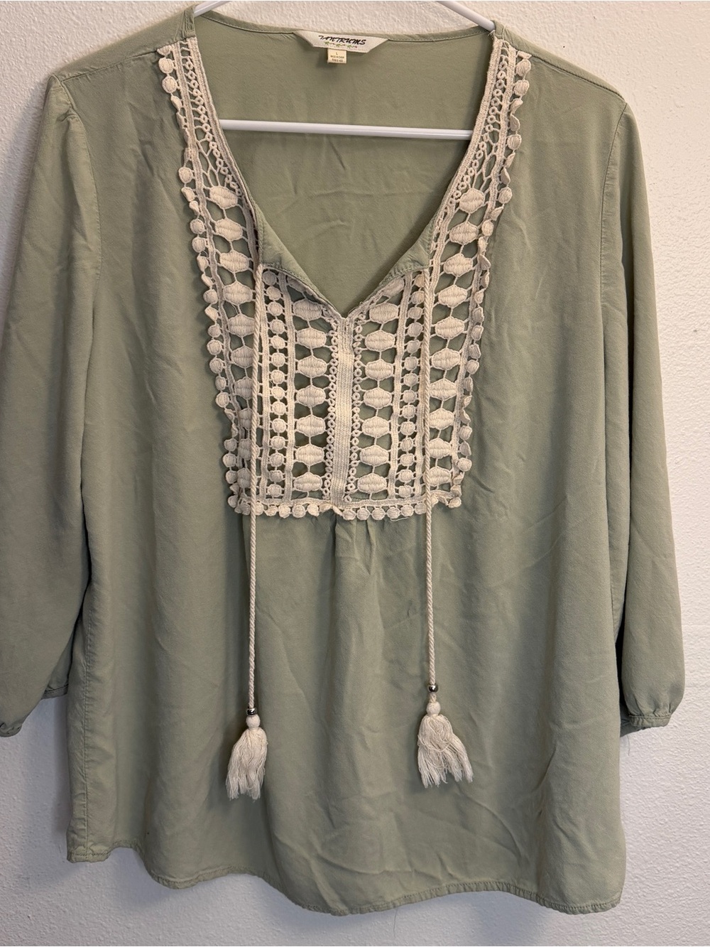 Tantrums Sage Green Tunic with Cream Crochet Bib & Tassel Ties sz L peasant